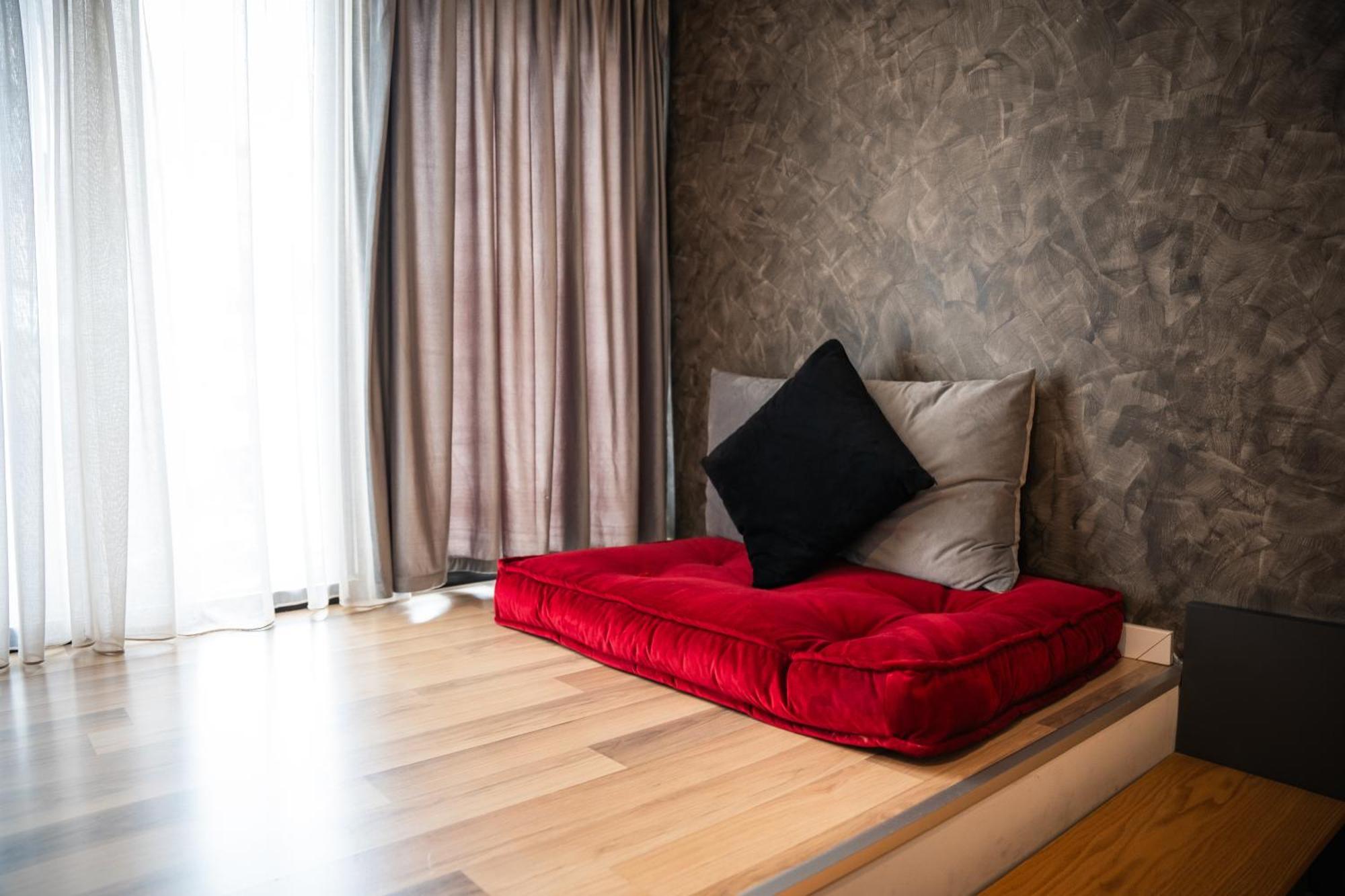 Center Boutique Hotel Tirana Exteriör bild